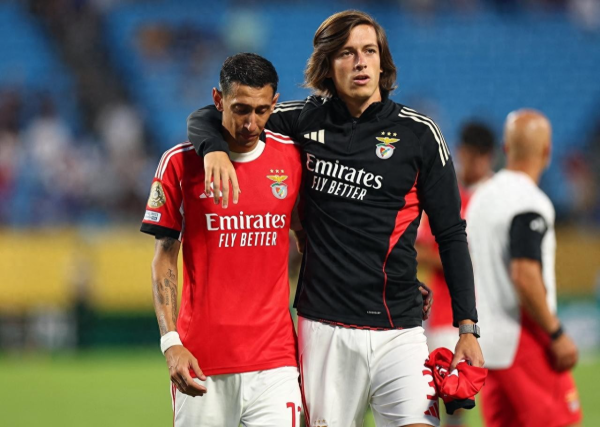 配资台平台官网 皇马又敲定一笔转会! 卡雷拉斯的追梦之旅: 走出皇马, 终归伯纳乌