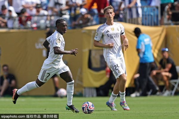 杠杆配资公司 皇马巴萨有意19岁中场球员, 球员面临选择